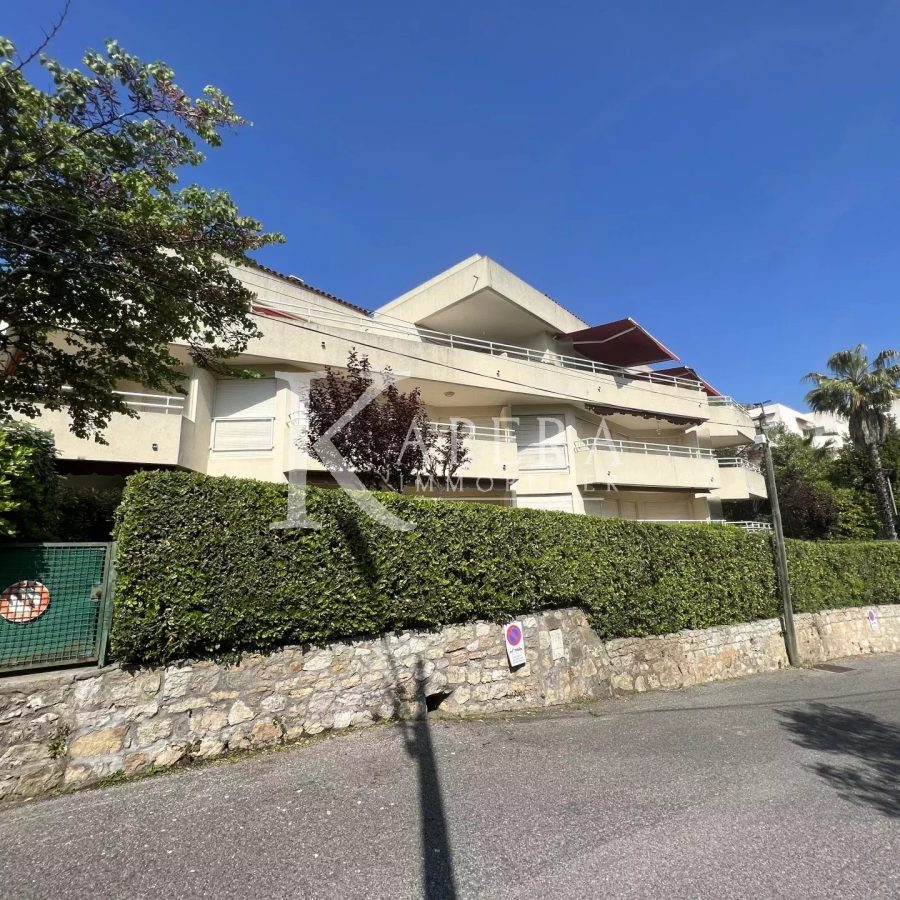LOCATION VIDE 3 PIECES 75m2 - ANTIBES ILETTE - VUE MER-GARAGE