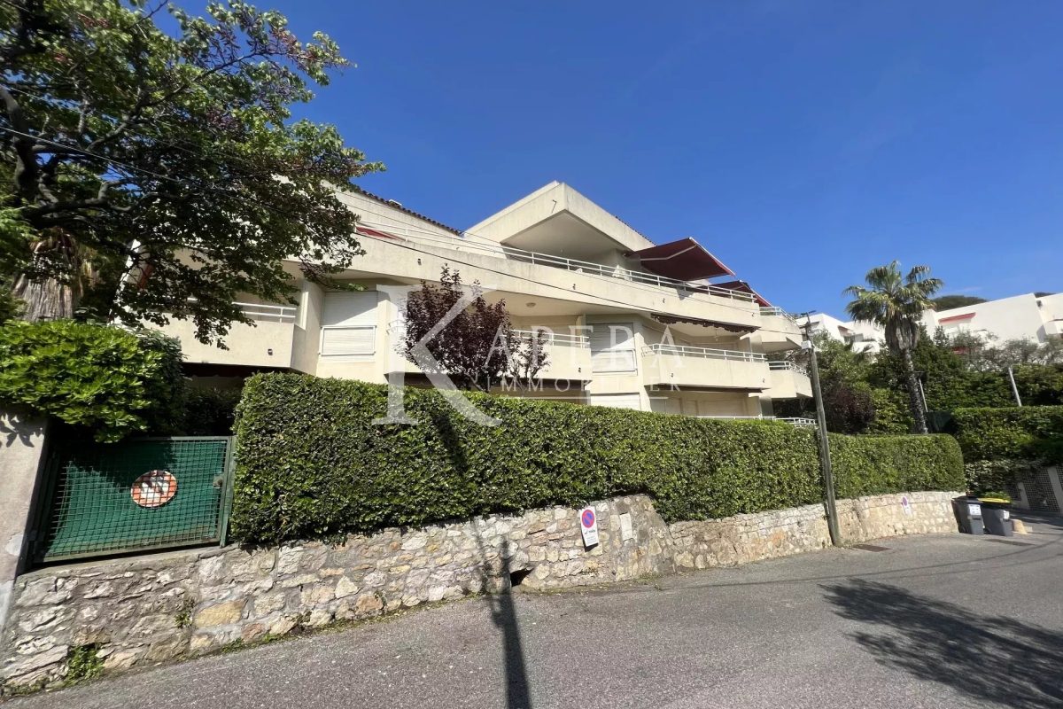 LOCATION VIDE 3 PIECES 75m2 - ANTIBES ILETTE - VUE MER-GARAGE