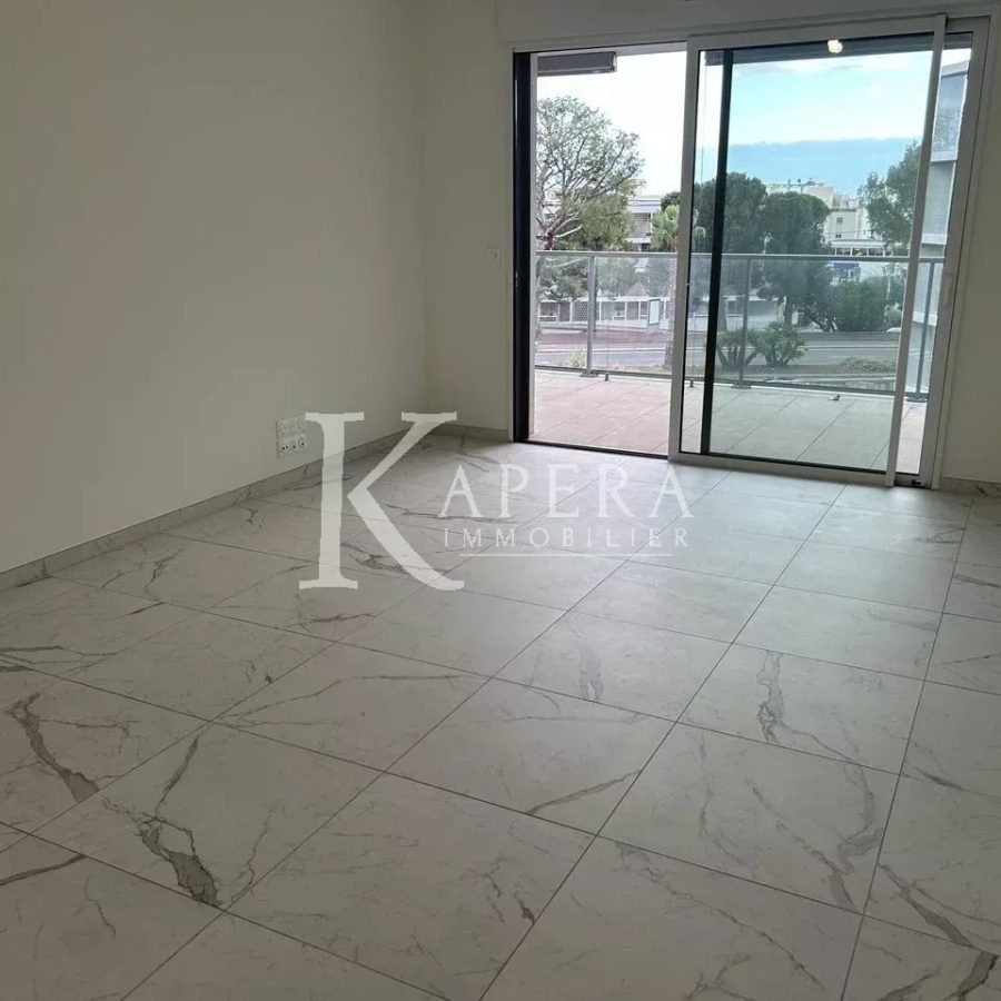 VENTE 3P 67M2 - SAINT LAURENT DU VAR/PORT - PARKINGS - TERRASSE